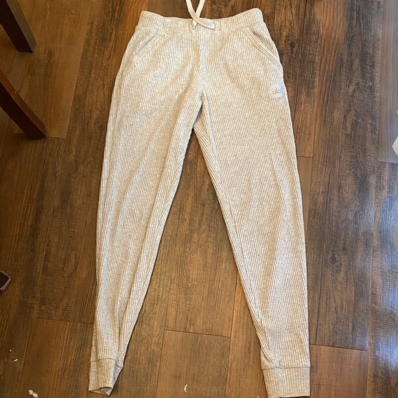 ALO Yoga Pants - ALO Yoga grey Striped Track Pants